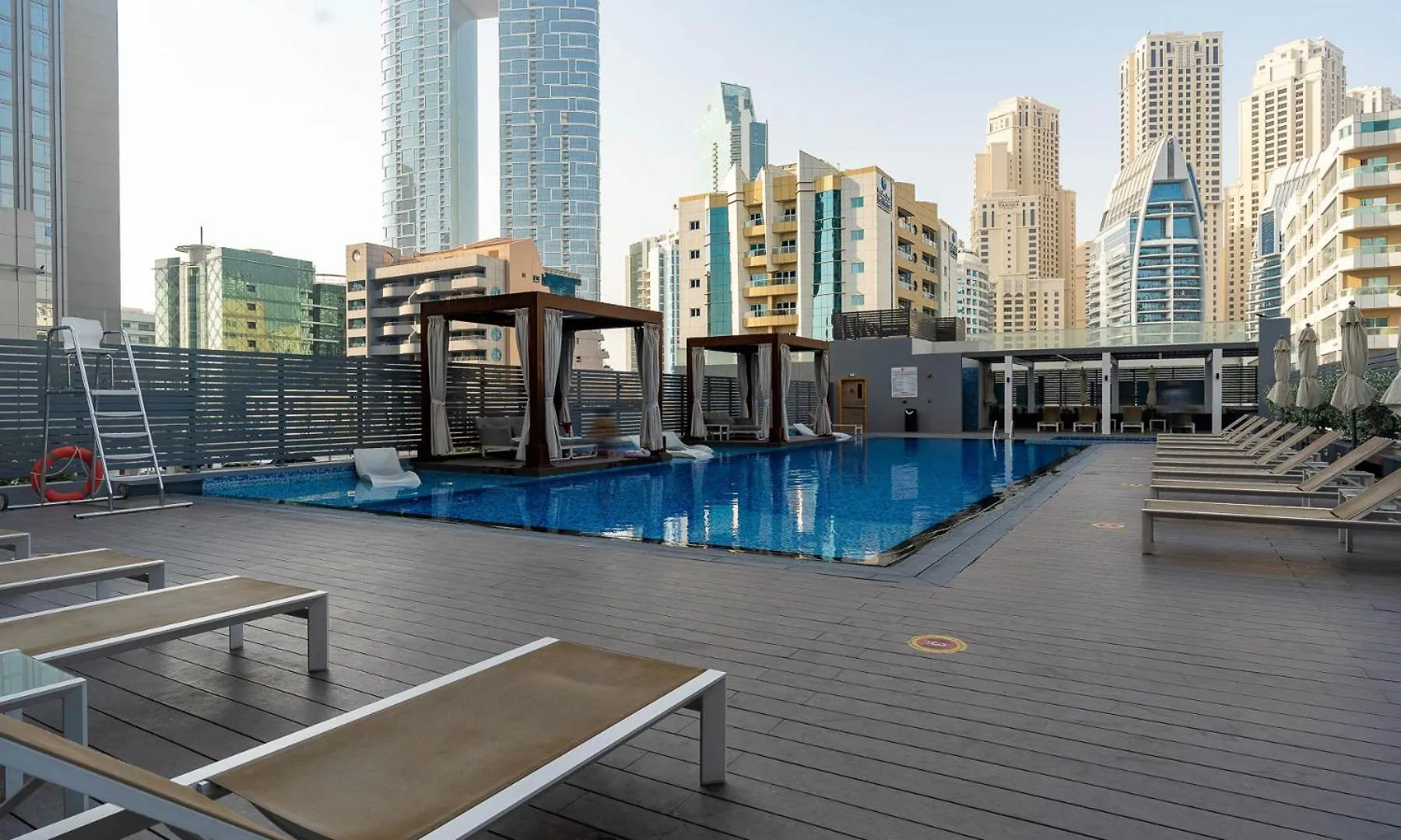 Beautiful Stylish Apartment With Marina Views Dubai